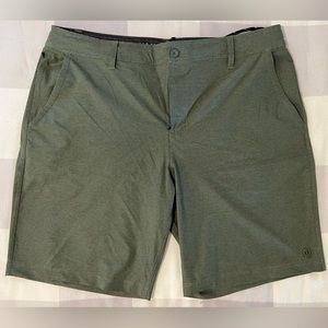 Men's Hang Ten golf shorts